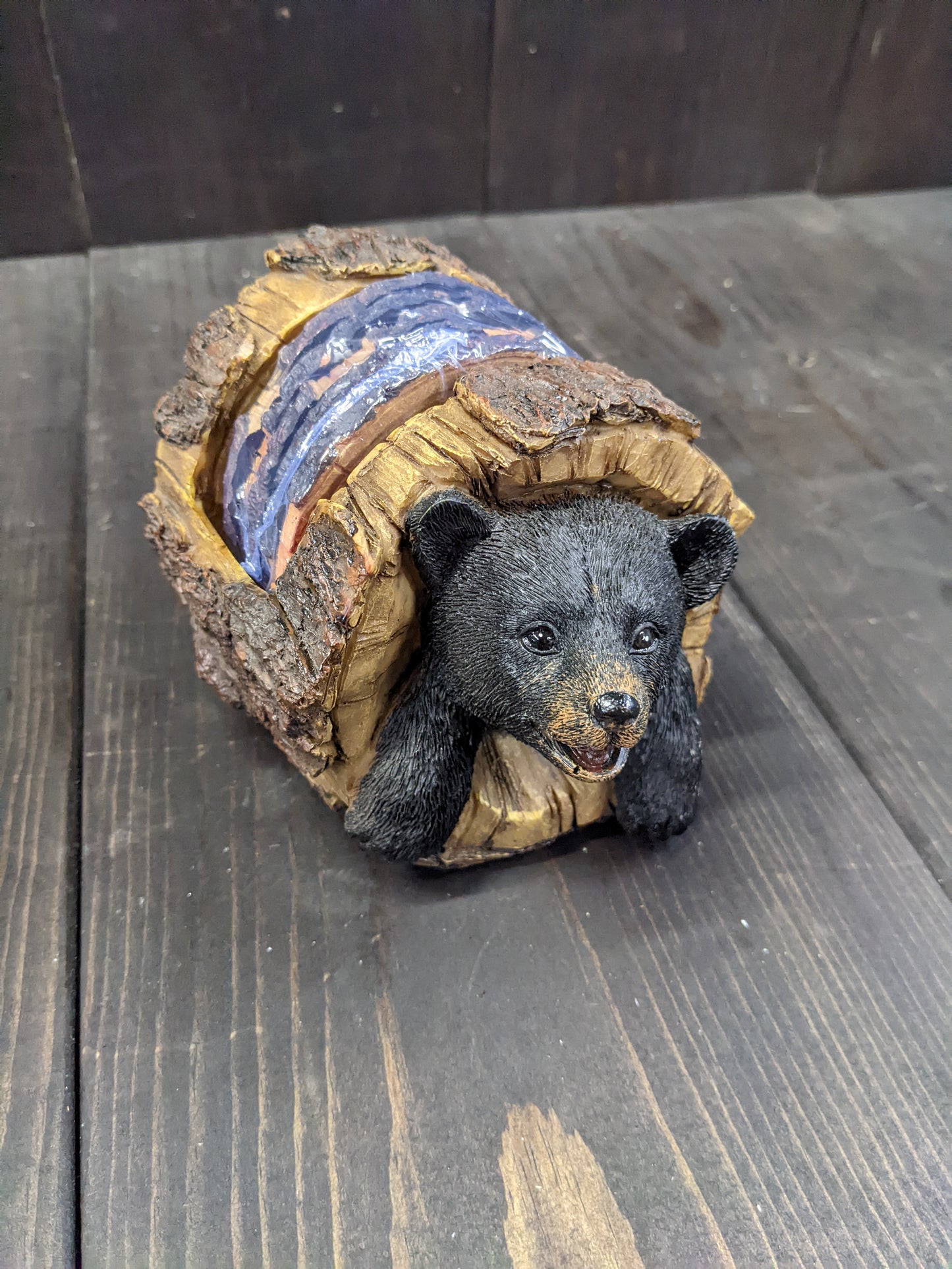 Bear in a log coaster set